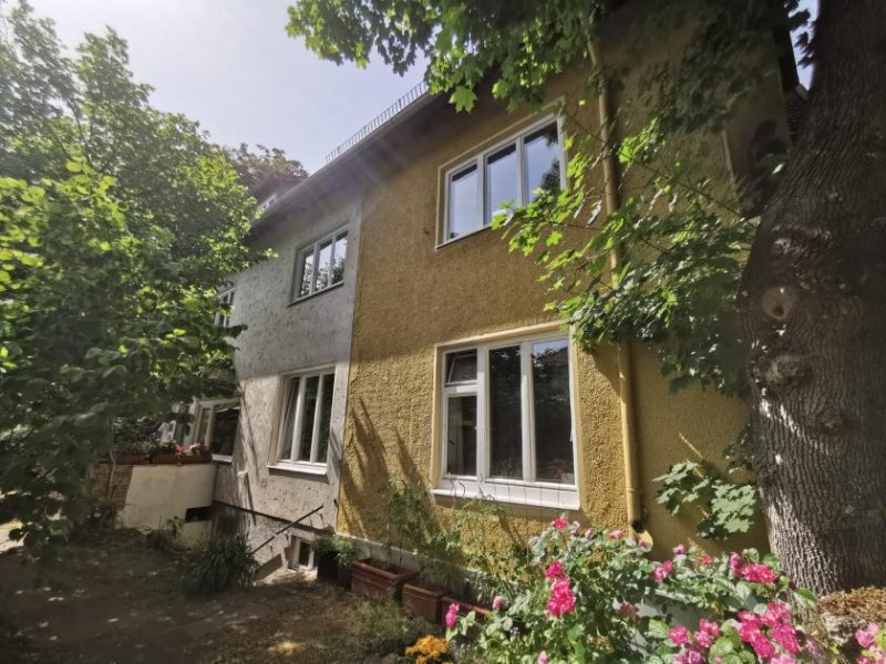 Planegg Charmante Villa mit Pool und Parkgarten – exklusives Refugium in Toplage bei München Haus kaufen