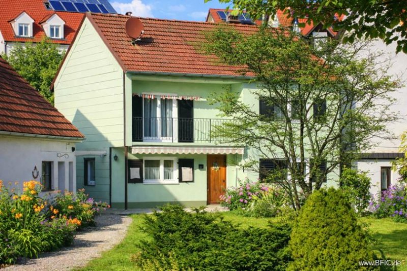 Maisach Baugrundstück direkt an der Maisach mit bewohnbarem Altbestand und Grünfläche in Maisach Germerswang Grundstück kaufen