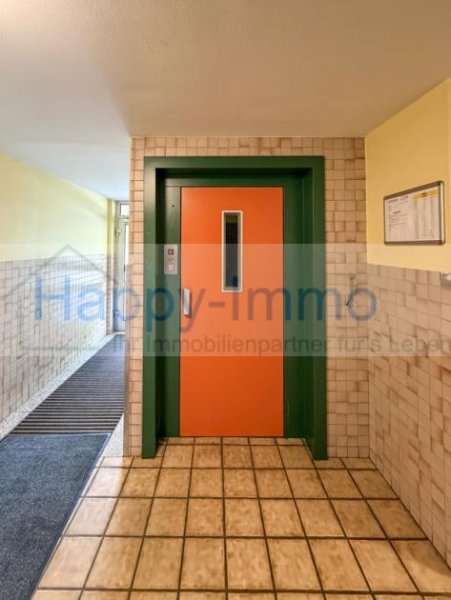 Fürstenfeldbruck 2 Zimmerwohnung / Balkon / 6. OG / TG Stellplatz Wohnung kaufen