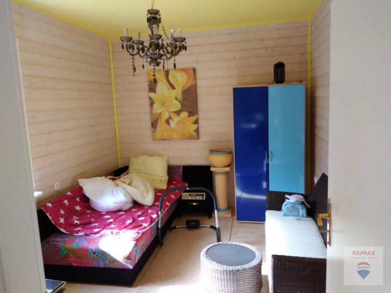 Emmering Attraktive Wohnung mit großem Garten,
Garage mit verpachteter Gaststätte
inklusive genehmigtem Biergarten Gewerbe kaufen