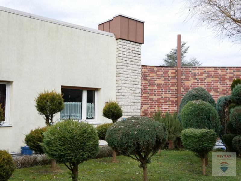 Emmering Attraktive Wohnung mit großem Garten,
Garage mit verpachteter Gaststätte
inklusive genehmigtem Biergarten Gewerbe kaufen