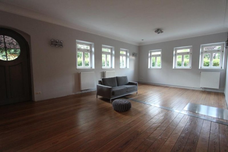 Eurasburg Provisionsfrei im Umland München: Altbau-Villa für sofort Haus kaufen