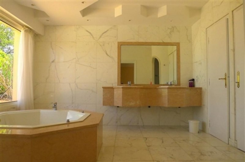 Sainte Maxime Neuwertige Villa mit herrlichem Meerblick Haus kaufen