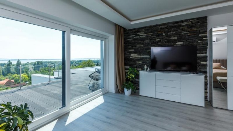 Vonyarcvashegy Luxusimmobilie mit herrlichem Blick auf den Plattensee Haus kaufen