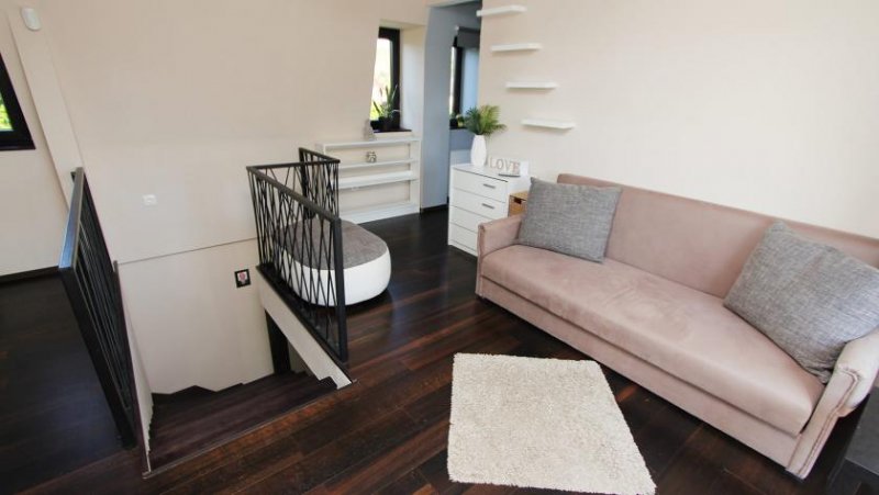 Gyenesdias
Zentral und grün: Ihr neues Zuhause mit großem Garten nahe dem Yacht Club Haus kaufen