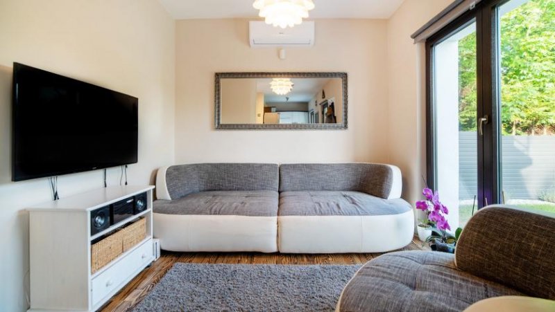 Gyenesdias
Zentral und grün: Ihr neues Zuhause mit großem Garten nahe dem Yacht Club Haus kaufen