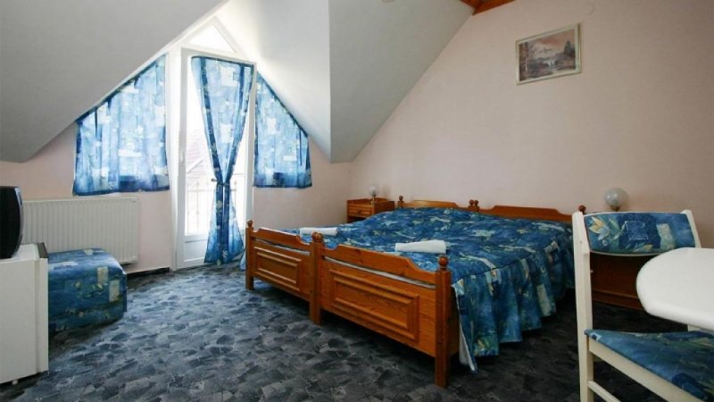 Keszthely Hotel Garni nahe Segelhafen in Keszthely Gewerbe kaufen