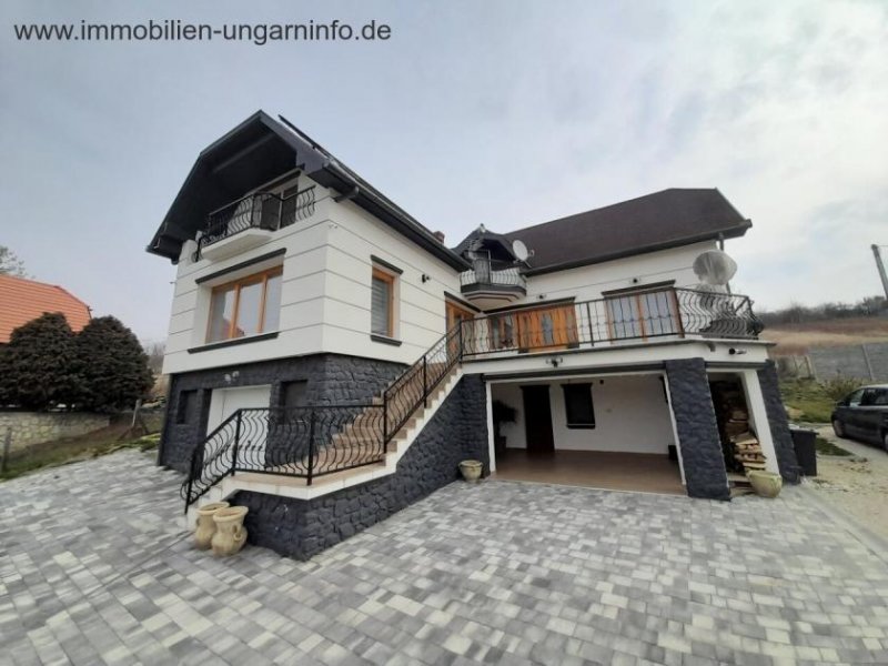 Zala Megye In der Nähe von Hévíz 3-stöckiges modernes Einfamilienhaus in ruhiger Umgebung, mit separatem Eingang Wohnung zu verkaufen