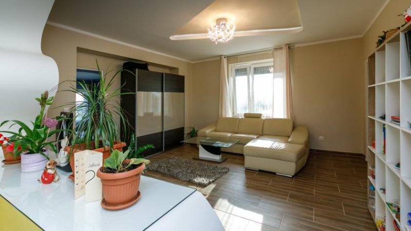 Cserszegtomaj Großzügig Wohnen mit Pool und Blick auf den Plattensee Haus kaufen