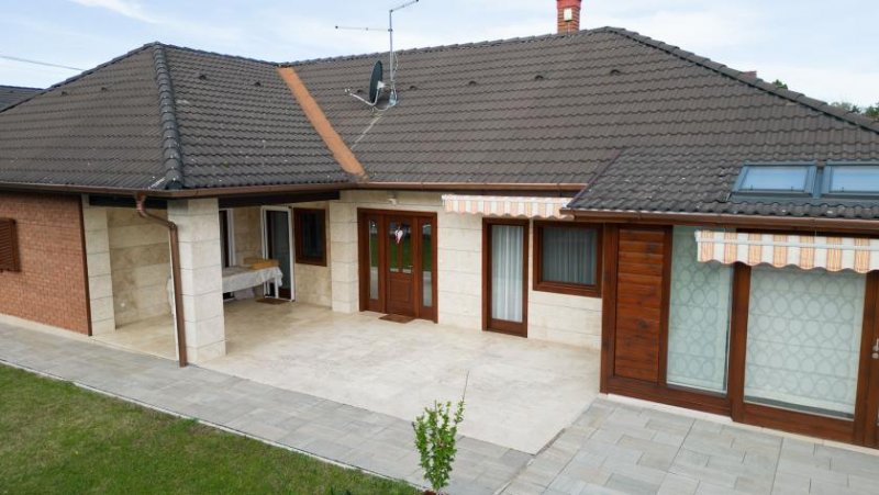 Heviz Wohnen in ruhiger Lage im Kurort Heviz - Einfamilienhaus in bester Lage Haus kaufen