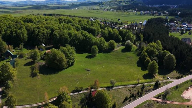 Žabljak Land plots with urban utilities in a private area of Žabljak Grundstück kaufen