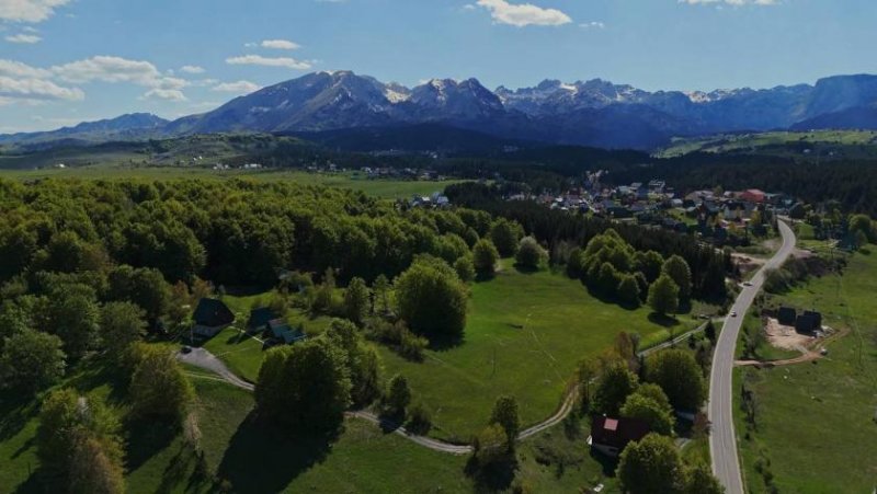 Zabljak ChaletDorf is a unique project in the northern region of Montenegro Gewerbe kaufen