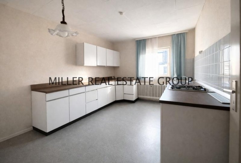 Ingolstadt Ingolstadt-Süd: Grundstück mit freistehendem Bestandshaus - seltene Gelegenheit für Sanierung oder Neubau! Haus kaufen