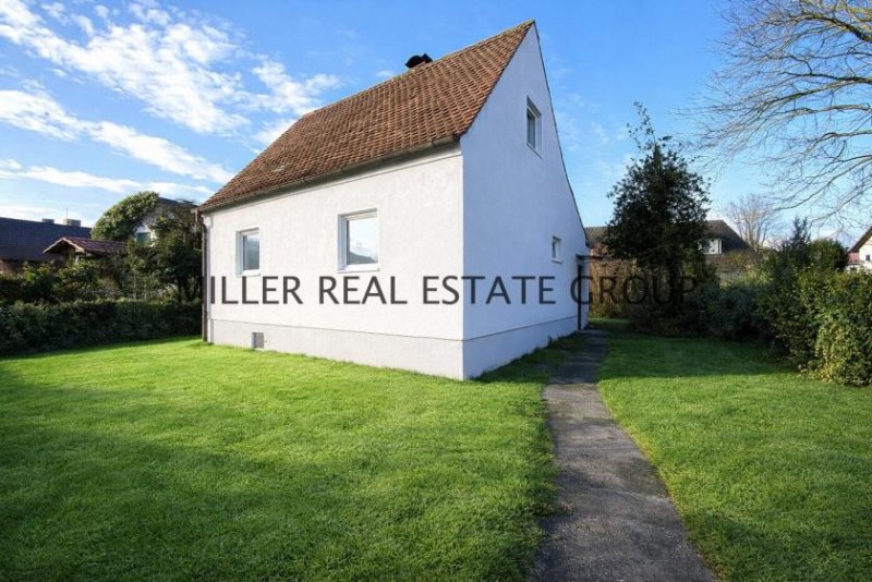Ingolstadt Ingolstadt-Süd: Grundstück mit freistehendem Bestandshaus - seltene Gelegenheit für Sanierung oder Neubau! Haus kaufen