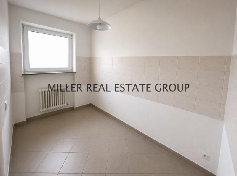 Ingolstadt 3-Zimmer-Eigentumswohnung in Ingolstadt - mit Süd-West-Balkon, Außenstellplatz und starkem Wohnpotenzial! Wohnung kaufen