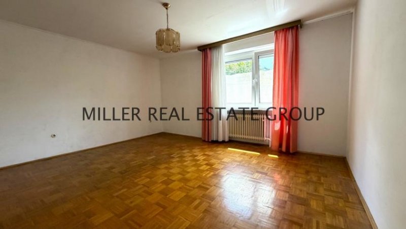 Ingolstadt Seltene Gelegenheit in Ingolstadt-Unterhaunstadt: Großzügiger Bungalow mit Vollkeller, Doppelgarage, Garten & Haus kaufen