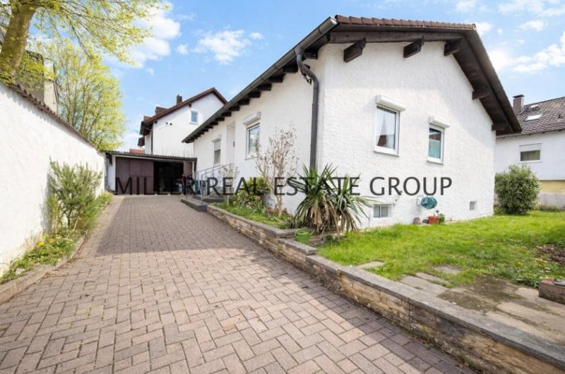 Ingolstadt Seltene Gelegenheit in Ingolstadt-Unterhaunstadt: Großzügiger Bungalow mit Vollkeller, Doppelgarage, Garten & Haus kaufen