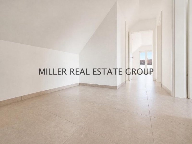 Ingolstadt Exklusive Neubau-Dachgeschosswohnung in Ingolstadt-Unterhaunstadt - 116 m², 2 Einheiten, KfW 55, ideal für Eigennutzer &