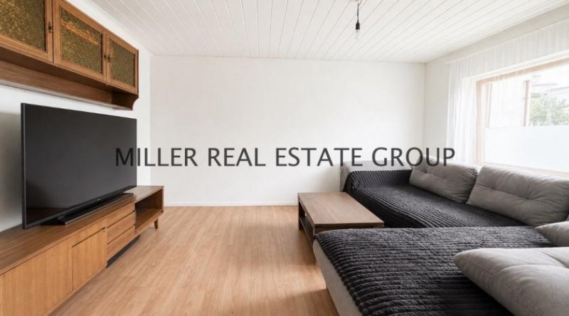 Ingolstadt Zwei Häuser auf einem Grundstück in Ingolstadt - mit Garten & Entwicklungspotenzial! Haus kaufen