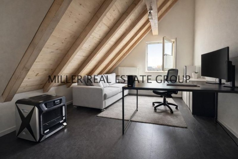 Kösching Großzügige 5-Zimmer-Maisonette-Wohnung mit Balkon und zwei Stellplätzen in gefragter Lage von Kösching bei Ingolstadt kaufen