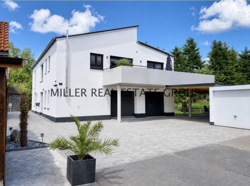 Denkendorf EXKLUSIVE DESIGNVILLA IN DENKENDORF - UNVERBAUBARER WEITBLICK, EINLIEGERWOHNUNG & XXL-GARAGE! Haus kaufen