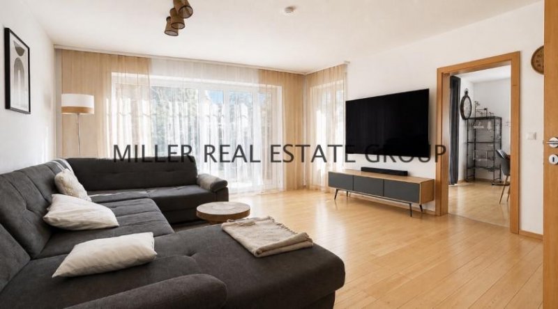 Großmehring Seltenes Wohnensemble in Großmehring: Zwei Häuser auf ca. 724 m² Grundstück mit Garten, Garage & außergewöhnlichem