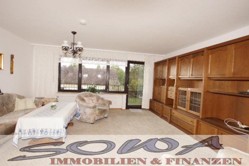 Münchsmünster Schönes Zweifamilienhaus mit zwei Garagen aus einem großzügigen Grundstück - Ein Objekt von Ihrem Immobilienpartner SOWA und