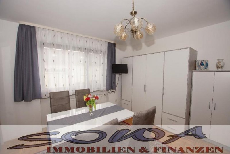 Münchsmünster Schönes Zweifamilienhaus mit zwei Garagen aus einem großzügigen Grundstück - Ein Objekt von Ihrem Immobilienpartner SOWA und