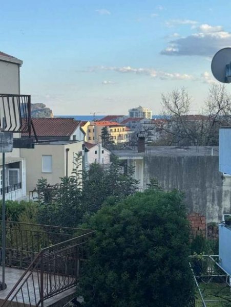 Budva One-bedroom apartment with sea view in Podmaine, Budva Wohnung kaufen