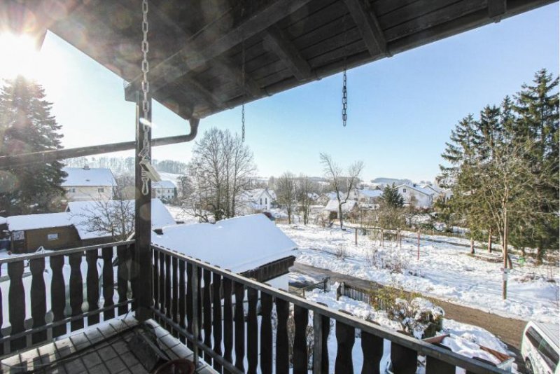 Fraunberg Wohnpotenzial in Thalheim: Geräumige Doppelhaushälfte mit vielfältigen Gestaltungsmöglichkeiten Haus kaufen