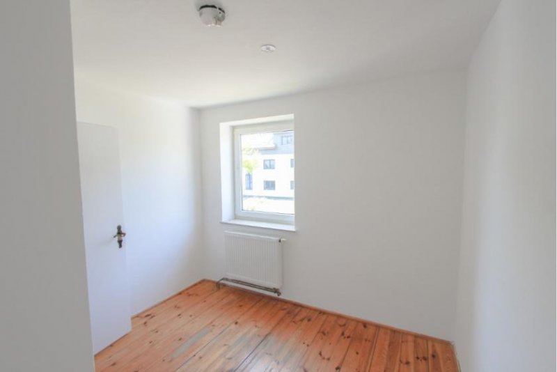 Wartenberg (Landkreis Erding) Idyllisches Grundstück mit flexibel nutzbarem Wohnhaus in ruhiger Lage Haus kaufen