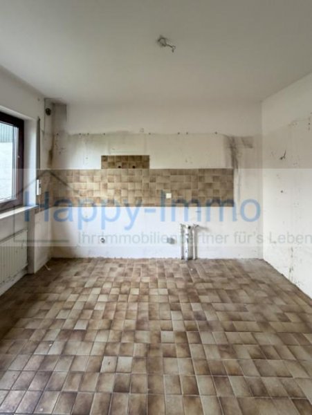 Kirchheim bei München Reihenhaus in ruhiger Lage in Kirchheim / 2 Garagen / bezugsfrei Haus kaufen