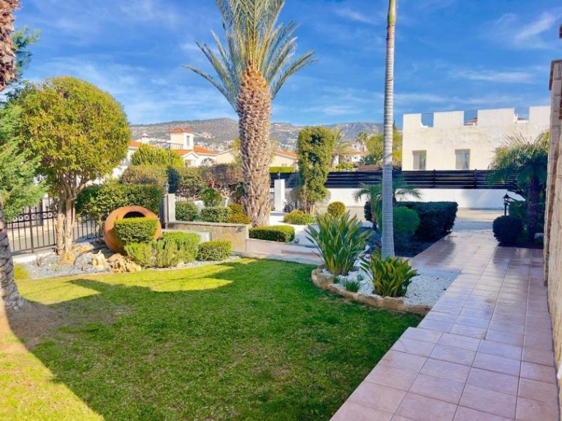 Paphos Traumhafte Luxus-Residenz - seltene Chance in bester Lage von Peyia Haus kaufen