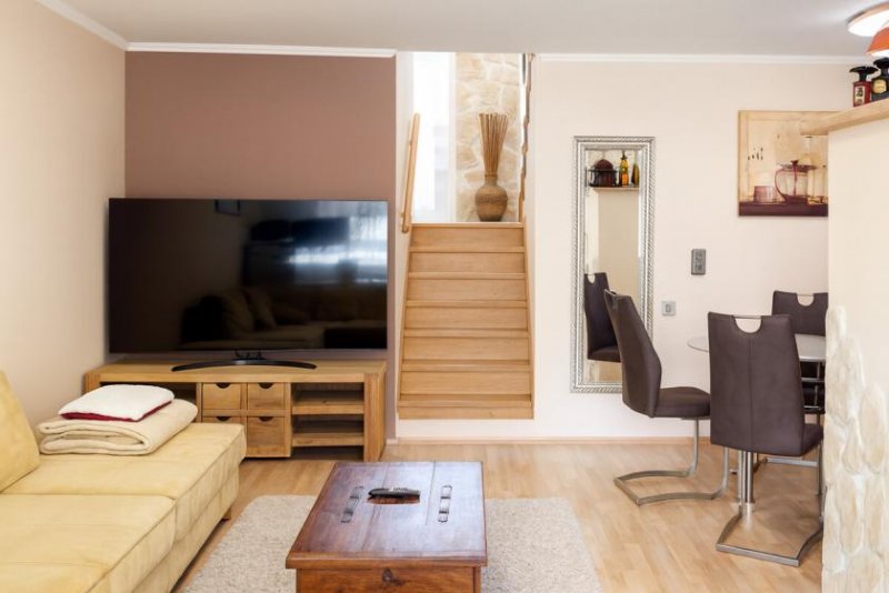 Unterschleißheim Außergewöhnliche Split-Level-Wohnung mit zwei Loggien und vielseitigem Zusatzraum Wohnung kaufen