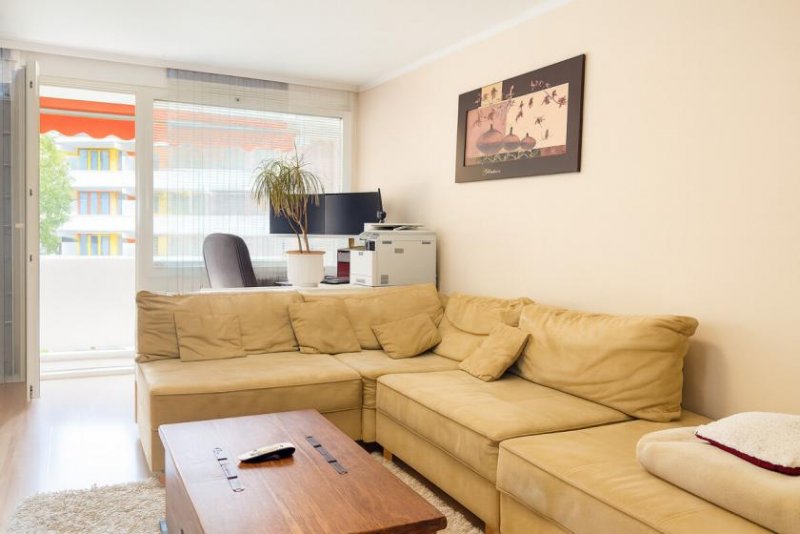 Unterschleißheim Außergewöhnliche Split-Level-Wohnung mit zwei Loggien und vielseitigem Zusatzraum Wohnung kaufen