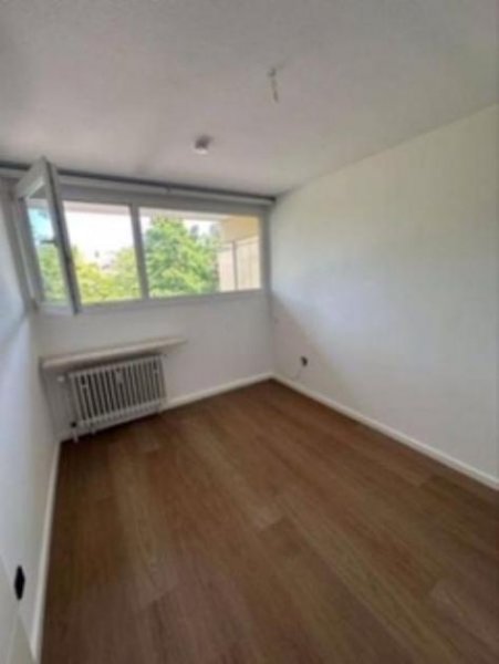 Unterschleißheim Unterschleißheim 3-Zimmer Wohnung mit großer Terrasse und Duplex-Garage >Bieterverfahren> Wohnung kaufen