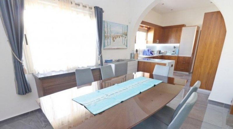 Paphos Tala Elegant Bungalow with Breathtaking Views in Tranquil Tala Haus kaufen