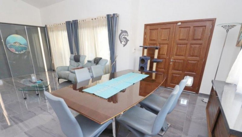 Paphos Tala Elegant Bungalow with Breathtaking Views in Tranquil Tala Haus kaufen