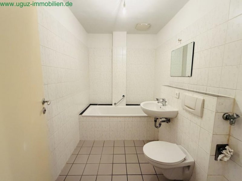 Augsburg Ideal geschnittene 3,5 ZKB Erdgeschosswohnung im beliebten Augsburger Stadtteil - Göggingen Wohnung kaufen