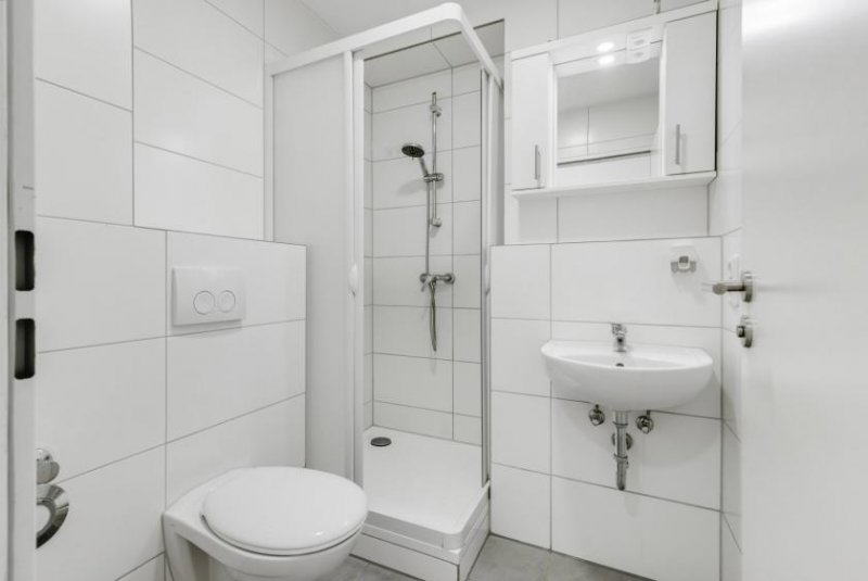 Königsbrunn Möblierte 1 ZKB Wohnung mit Balkon - Ideal für Kapitalanleger ab 6,2% Rendite Wohnung kaufen