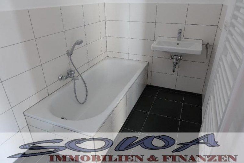 Neuburg an der Donau Bezugsfrei! Schönes Haus mit Garage und Garten in Neuburg - Ein Objekt von Ihrem Immobilienpartner SOWA Immobilien und Finanzen