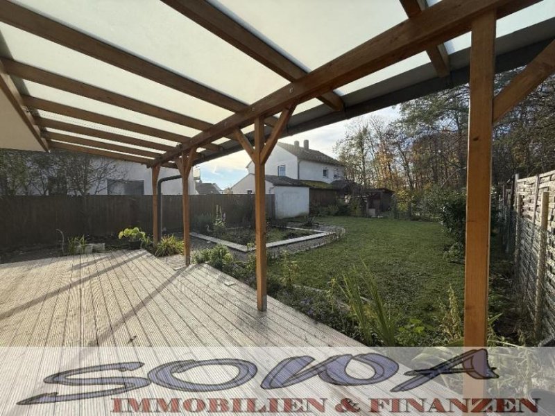 Neuburg an der Donau Einzugsbereit! Zentrumsnahes Einfamilienhaus mit guter Raumaufteilung und einer großen Garage im Englischen Garten in Neuburg -