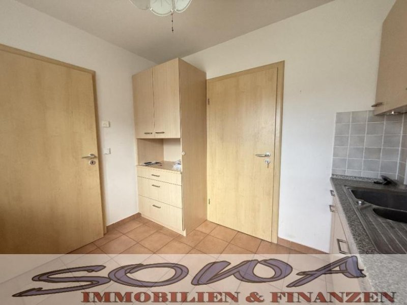 Neuburg an der Donau Einzugsbereites Zweifamilienhaus mit Keller, Doppelgarage und Wärmepumpe - Ein Objekt von SOWA Immobilien und Finanzen Haus