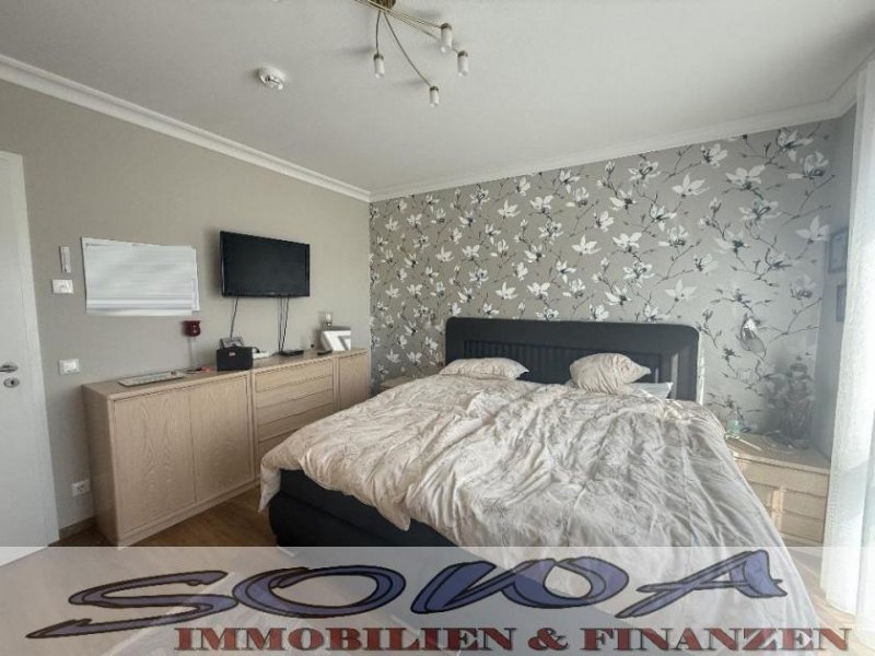 Neuburg an der Donau Hochwertige 4 Zimmer Wohnung mit Balkon und zwei Tiefgaragenstellplätzen in Neuburg - Ein Objekt von Ihrem Immobilienpartner