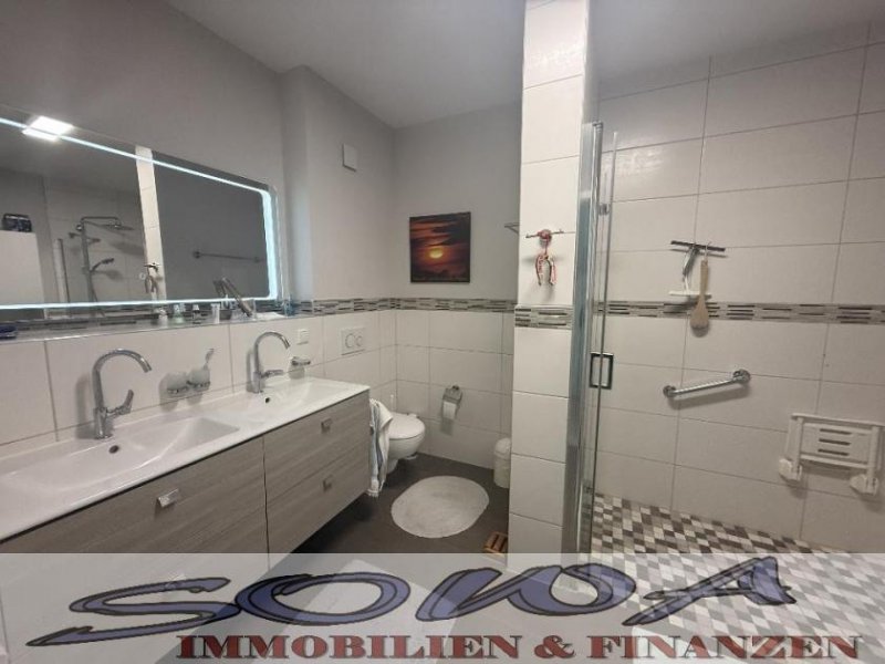 Neuburg an der Donau Hochwertige 4 Zimmer Wohnung mit Balkon und zwei Tiefgaragenstellplätzen in Neuburg - Ein Objekt von Ihrem Immobilienpartner