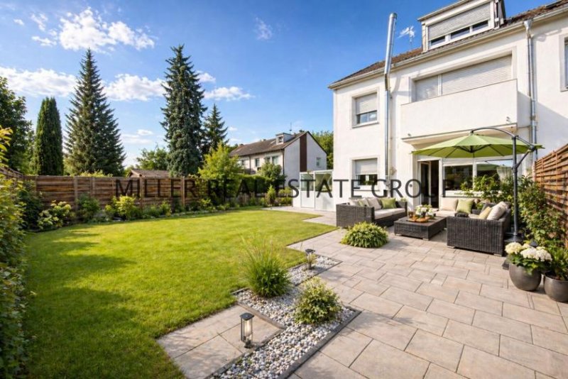 Neuburg an der Donau Moderne Raumwunder-Rarität in Neuburg an der Donau: Reiheneckhaus mit großem Garten, zwei Terrassen, Balkon & viel Haus