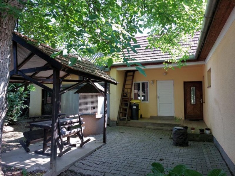 Region Südwest-Ufer Landhaus mit Nebengebäuden und Garage auf einem großen Grundstück Haus kaufen