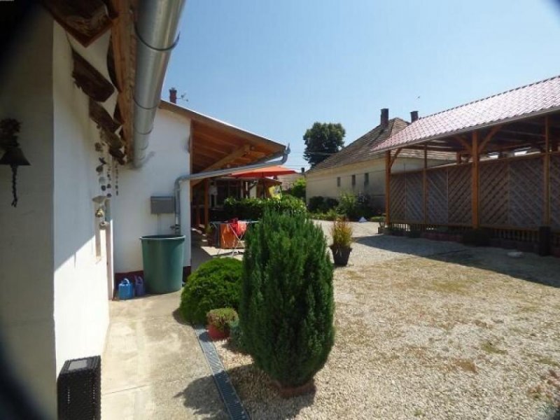 Somogysámson Kernsaniertes Wohnhaus mit Pool Haus kaufen