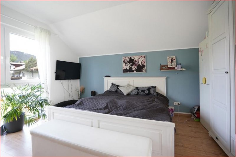 Pfronten KFW40 Effizienzhaus - Beste Lage!
OPEN-HOUSE am 24.07.26 von 12 - 15 Uhr
Anmeldung erforderlich! Haus kaufen