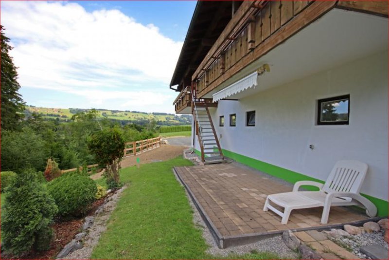 Wertach Zweifamilienhaus mit praktischen Nutzungsmöglichkeiten und naturnahem Flair Haus kaufen